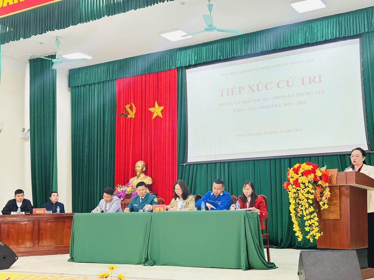 TRƯỞNG BAN VĂN HÓA XÃ HỘI: TẠ THỊ THU HÀ TIẾP XÚC CỬ TRI TẠI TỔ ĐẠI BIỂU HỘI ĐỒNG NHÂN DÂN SỐ 2- HĐND XÃ TRUNG GIÃ- Ảnh 4.