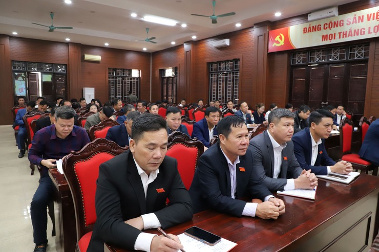  Kỳ họp thứ 4 HĐND xã Yên Xuân khoá I nhiệm kỳ 2021 – 2026: Thông qua nhiều Nghị quyết quan trọng- Ảnh 4.