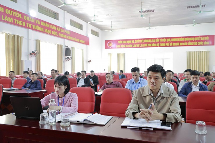 Hội nghị thống nhất kết quả rà soát hộ nghèo, hộ cận nghèo định kỳ năm 2025- Ảnh 2.