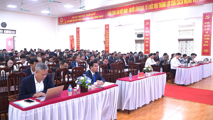 NGÀY LÀM VIỆC THỨ NHẤT KỲ HỌP THỨ BA – HĐND XÃ DÂN HÒA KHÓA XXIII: DÂN CHỦ, TRÁCH NHIỆM, THẲNG THẮN, NHIỀU NỘI DUNG QUAN TRỌNG ĐƯỢC THẢO LUẬN- Ảnh 2.