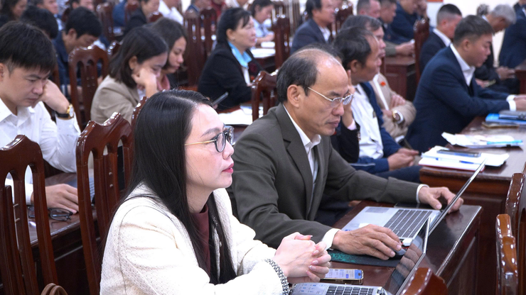 NGÀY LÀM VIỆC THỨ NHẤT KỲ HỌP THỨ BA – HĐND XÃ DÂN HÒA KHÓA XXIII: DÂN CHỦ, TRÁCH NHIỆM, THẲNG THẮN, NHIỀU NỘI DUNG QUAN TRỌNG ĐƯỢC THẢO LUẬN- Ảnh 5.