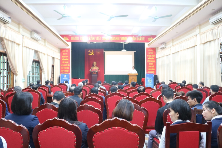 Xã Hòa Phú: Tổ chức hội nghị truyền thông về số hóa, xây dựng cơ sở dữ liệu dùng chung và giải pháp VNPT Green- Ảnh 1.