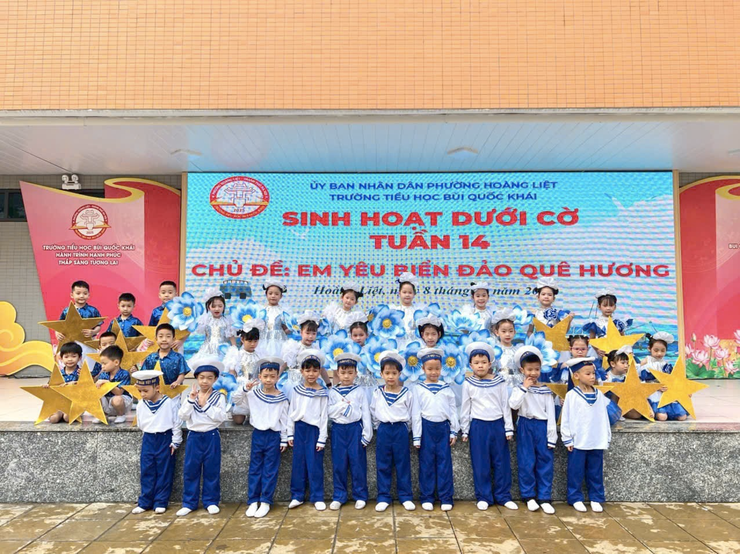 Trường Tiểu học Bùi Quốc Khái tổ chức sinh hoạt dưới cờ chủ đề “Em yêu biển đảo quê hương”
- Ảnh 3.
