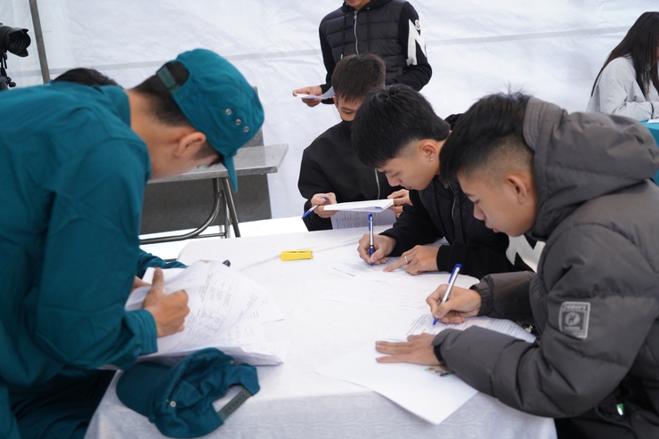 Chương Mỹ khám tuyển nghĩa vụ quân sự, nghĩa vụ công an nhân dân năm 2026 - Ảnh 3.