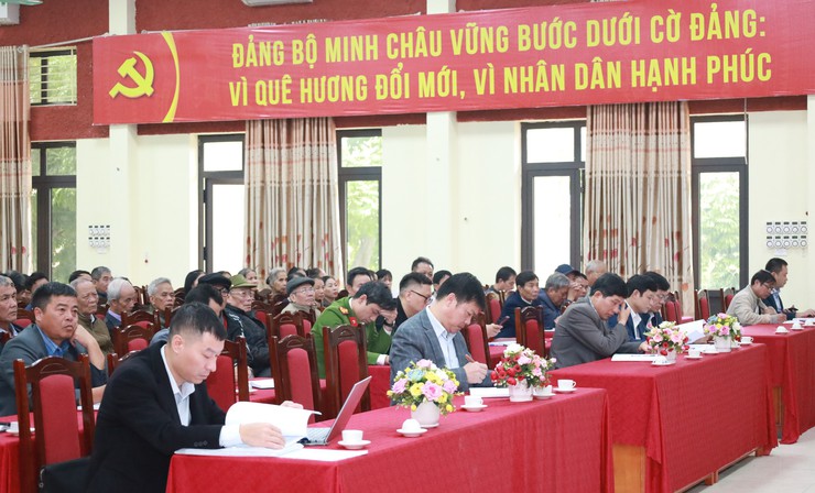 Xã Minh Châu tổ chức đối thoại về thu hồi đất, khai thác mỏ cát Tây Đằng – Minh Châu cung ứng vật liệu cho dự án Cảng hàng không quốc tế Gia Bình- Ảnh 2.