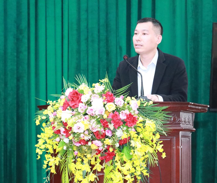 Xã Minh Châu tổ chức đối thoại về thu hồi đất, khai thác mỏ cát Tây Đằng – Minh Châu cung ứng vật liệu cho dự án Cảng hàng không quốc tế Gia Bình- Ảnh 4.