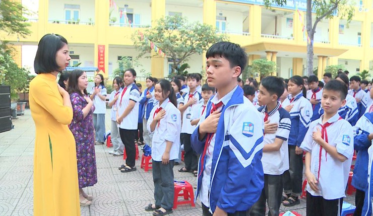 Trường THCS Võng Xuyên B tổ chức chương trình ngoại khoá Chuyên đề "Lòng biết ơn"- Ảnh 9.