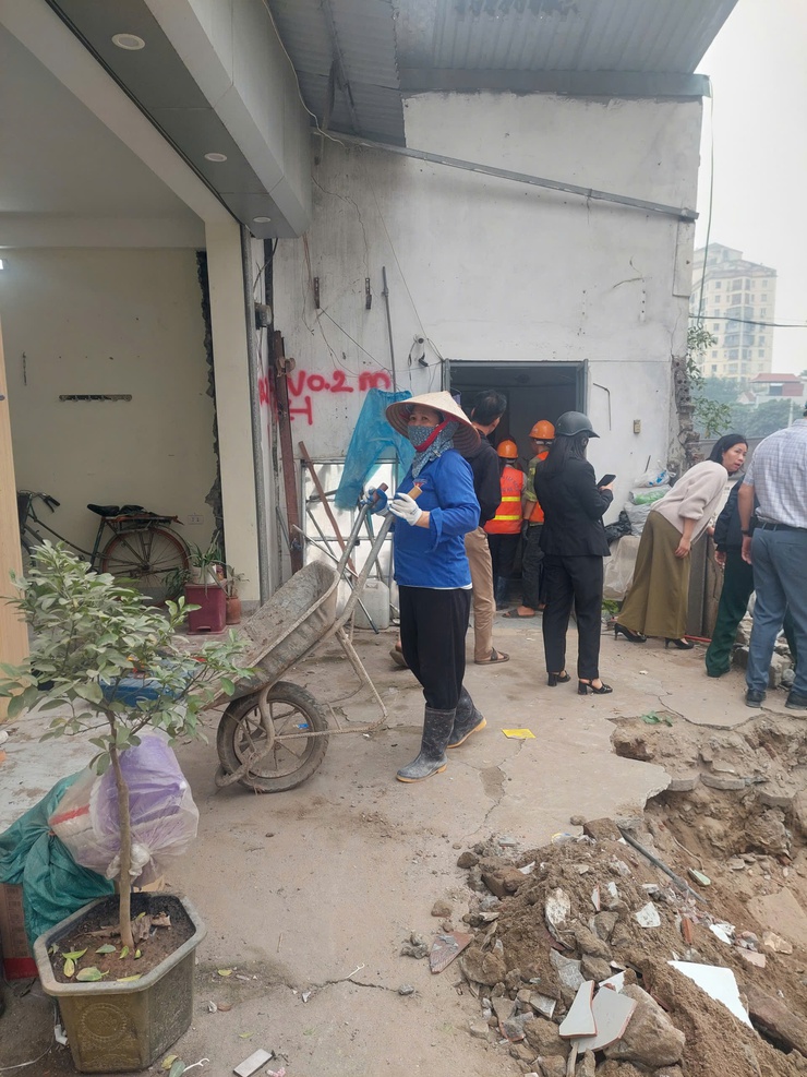 PHƯỜNG ĐỊNH CÔNG RA QUÂN TUYÊN TRUYỀN PHỤC VỤ DỰ ÁN TUYẾN ĐƯỜNG 2,5- Ảnh 5.