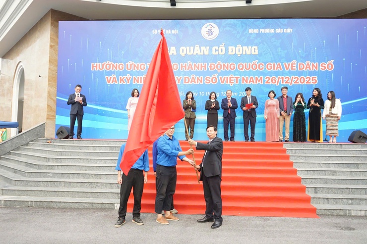 Cầu Giấy hưởng ứng Tháng hành động quốc gia về Dân số và Ngày Dân số Việt Nam- Ảnh 8.