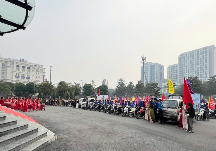 Cầu Giấy hưởng ứng Tháng hành động quốc gia về Dân số và Ngày Dân số Việt Nam- Ảnh 9.