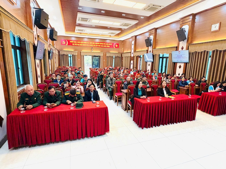 XÃ QUỐC OAI NÂNG CAO CHẤT LƯỢNG CUỘC VẬN ĐỘNG “NGƯỜI VIỆT NAM ƯU TIÊN DÙNG HÀNG VIỆT NAM” NĂM 2025
- Ảnh 1.