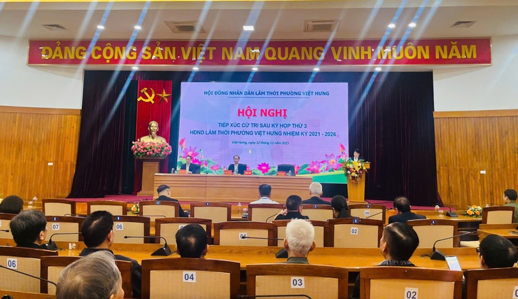 Đại biểu HĐND phường Việt Hưng tiếp xúc với cử tri sau kỳ họp thứ Ba (kỳ họp thường lệ cuối năm 2025), HĐND lâm thời phường  nhiệm kỳ 2021 - 2026- Ảnh 1.