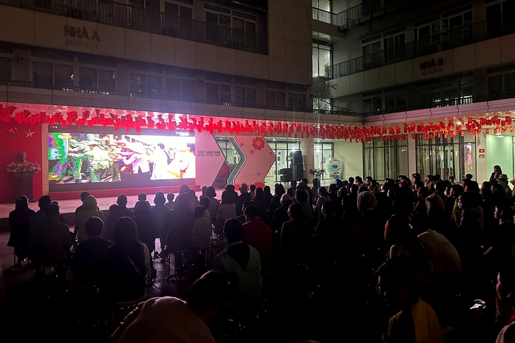 Phường Thanh Xuân công chiếu miễn phí phim “Mưa đỏ”, giáo dục truyền thống cách mạng- Ảnh 4.