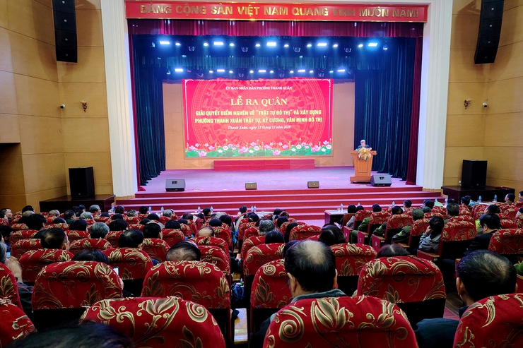 Phường Thanh Xuân ra quân giải quyết điểm nghẽn về “trật tự đô thị”- Ảnh 2.