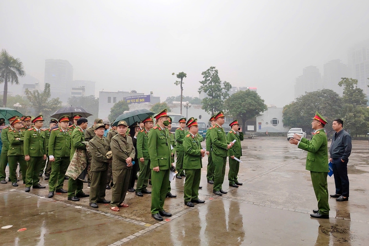Phường Thanh Xuân ra quân giải quyết điểm nghẽn về “trật tự đô thị”- Ảnh 5.