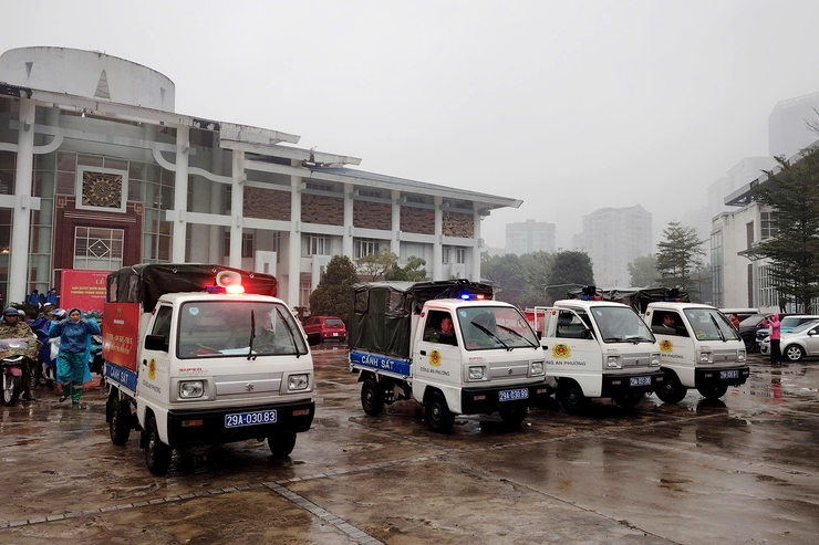 Phường Thanh Xuân ra quân giải quyết điểm nghẽn về “trật tự đô thị”- Ảnh 6.