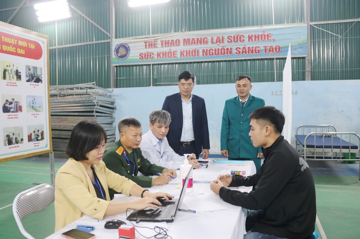 Xã Quốc Oai tổ chức khám tuyển nghĩa vụ quân sự và thực hiện nghĩa vụ Công an nhân dân năm 2026- Ảnh 17.