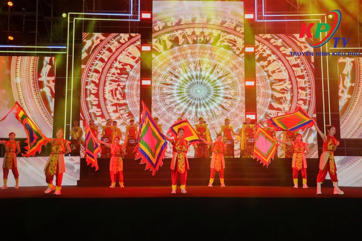 Lãnh đạo xã Kiều Phú dự Lễ khai mạc Lễ hội truyền thống thôn Liên Trì Đồng Sơn năm 2025- Ảnh 14.