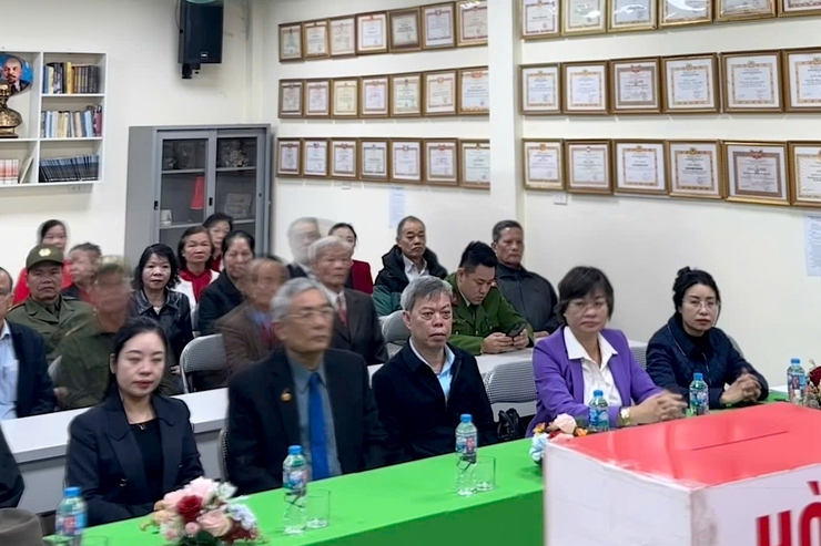 Cử tri phường Thanh Xuân nô nức tham gia bầu cử Tổ trưởng tổ dân phố- Ảnh 1.