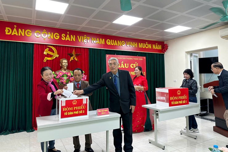 Cử tri phường Thanh Xuân nô nức tham gia bầu cử Tổ trưởng tổ dân phố- Ảnh 11.