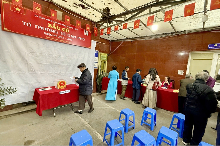 Cử tri phường Thanh Xuân nô nức tham gia bầu cử Tổ trưởng tổ dân phố- Ảnh 5.