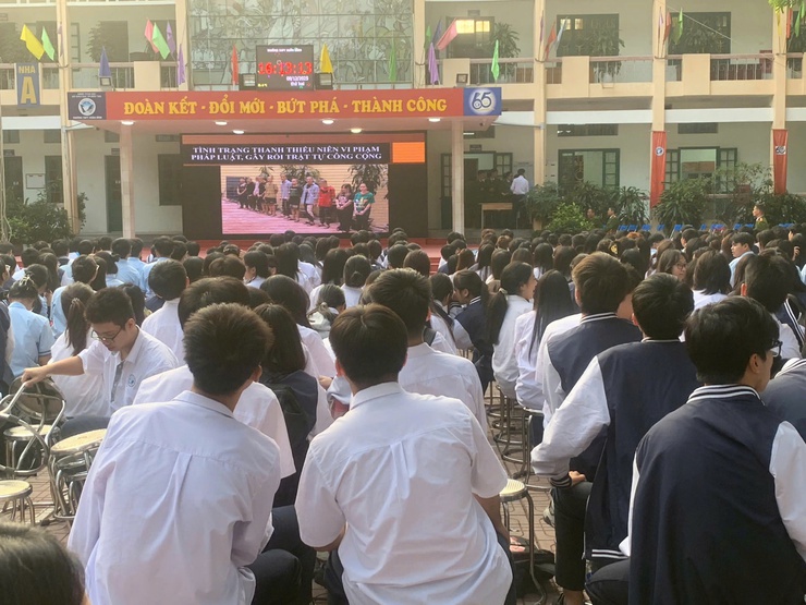 Công an phường Xuân Đỉnh đẩy mạnh các hoạt động phối hợp Phòng chống tội phạm thanh thiếu niên gây rối TTCC và các tệ nạn xã hội, bạo lực học đường- Ảnh 4.