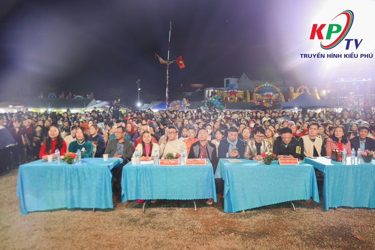 Dấu ấn đêm Chung khảo liên hoan văn nghệ quần chúng Lễ hội truyền thống thôn Liên Trì Đồng Sơn năm 2025- Ảnh 4.