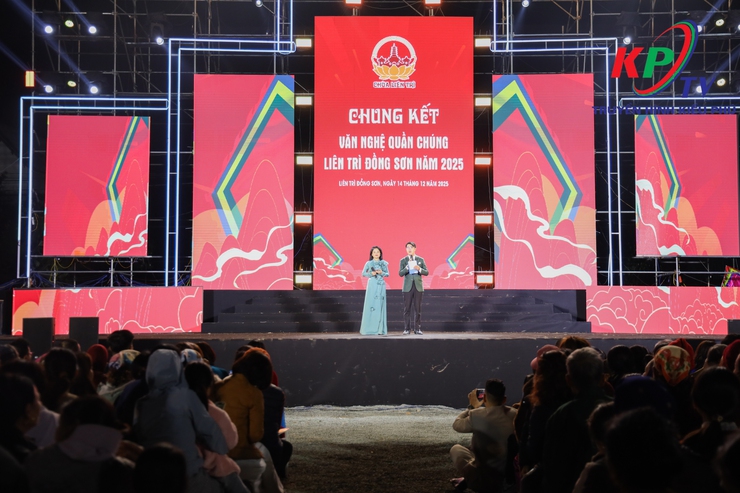 Dấu ấn đêm Chung khảo liên hoan văn nghệ quần chúng Lễ hội truyền thống thôn Liên Trì Đồng Sơn năm 2025- Ảnh 2.