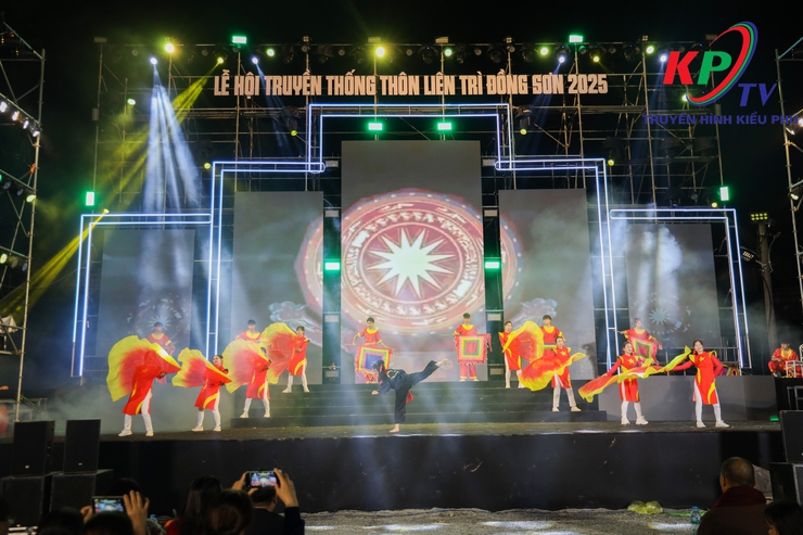 Dấu ấn đêm Chung khảo liên hoan văn nghệ quần chúng Lễ hội truyền thống thôn Liên Trì Đồng Sơn năm 2025- Ảnh 10.