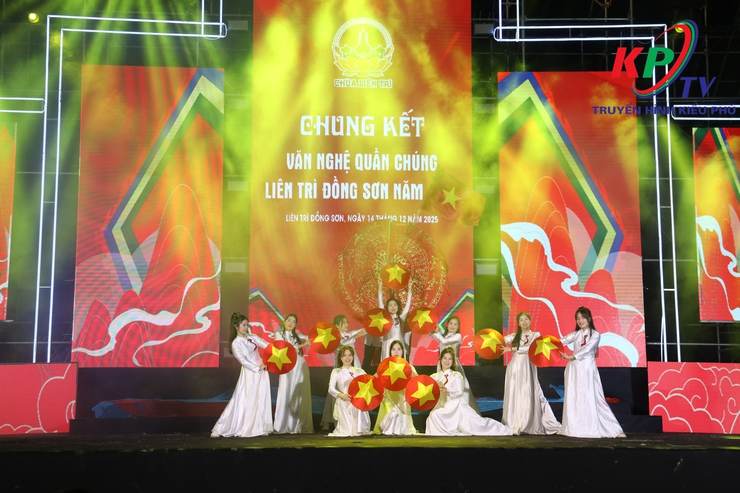 Dấu ấn đêm Chung khảo liên hoan văn nghệ quần chúng Lễ hội truyền thống thôn Liên Trì Đồng Sơn năm 2025- Ảnh 13.