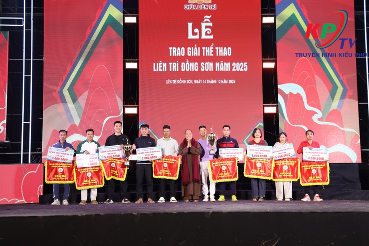 Dấu ấn đêm Chung khảo liên hoan văn nghệ quần chúng Lễ hội truyền thống thôn Liên Trì Đồng Sơn năm 2025- Ảnh 29.