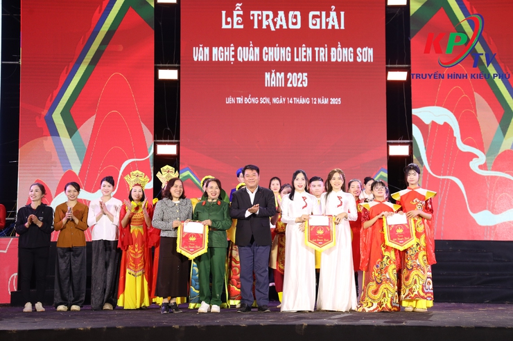 Dấu ấn đêm Chung khảo liên hoan văn nghệ quần chúng Lễ hội truyền thống thôn Liên Trì Đồng Sơn năm 2025- Ảnh 26.