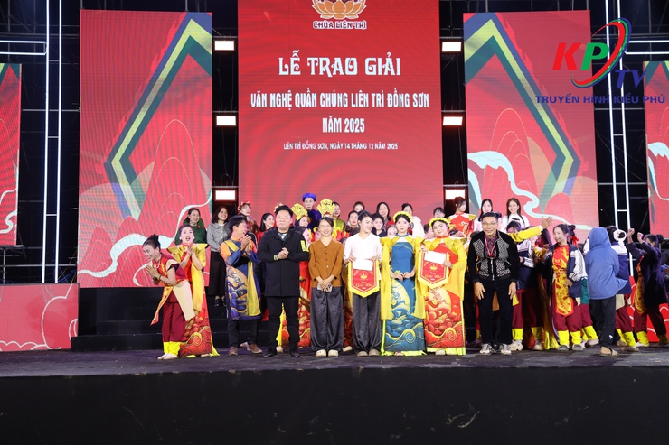 Dấu ấn đêm Chung khảo liên hoan văn nghệ quần chúng Lễ hội truyền thống thôn Liên Trì Đồng Sơn năm 2025- Ảnh 23.