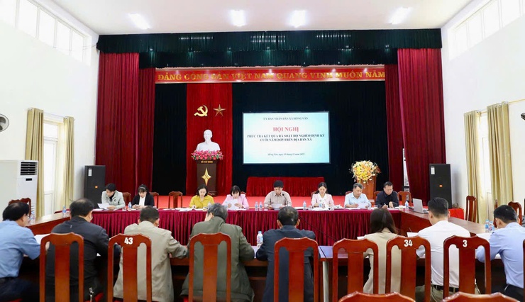 UBND xã Hồng Vân: Hội nghị phúc tra kết quả rà soát hộ cận nghèo định kỳ cuối năm 2025- Ảnh 1.