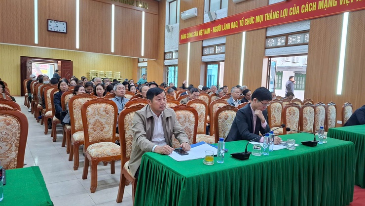 ĐOÀN ĐẠI BIỂU QUỐC HỘI THÀNH PHỐ HÀ NỘI TỔ CHỨC HỘI NGHỊ ĐẠI BIỂU QUỐC HỘI TIẾP XÚC CỬ TRI SAU KỲ HỌP THỨ MƯỜI, QUỐC HỘI KHÓA XV TẠI ĐƠN VỊ BẦU CỬ SỐ 2

- Ảnh 3.