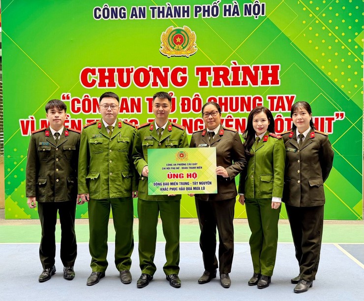 Lan tỏa tinh thần tương thân tương ái từ Công an phường Cầu Giấy- Ảnh 1.