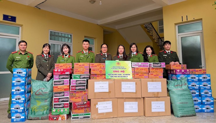 Lan tỏa tinh thần tương thân tương ái từ Công an phường Cầu Giấy- Ảnh 2.