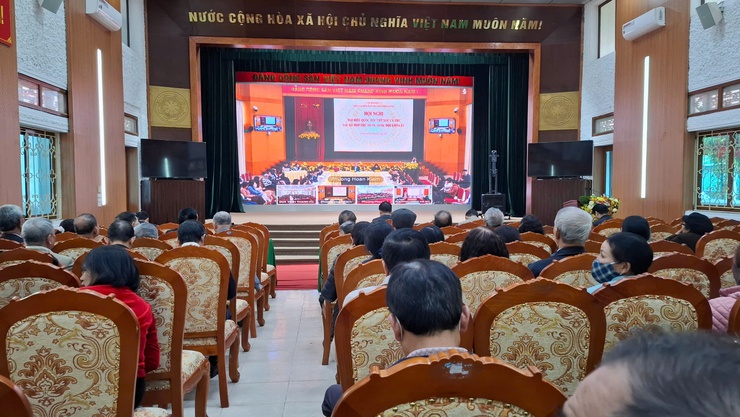 ĐOÀN ĐẠI BIỂU QUỐC HỘI THÀNH PHỐ HÀ NỘI TỔ CHỨC HỘI NGHỊ ĐẠI BIỂU QUỐC HỘI TIẾP XÚC CỬ TRI SAU KỲ HỌP THỨ MƯỜI, QUỐC HỘI KHÓA XV TẠI ĐƠN VỊ BẦU CỬ SỐ 2

- Ảnh 6.