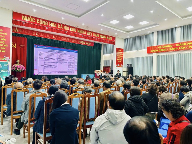 PHƯỜNG HỒNG HÀ TỔ CHỨC HỘI NGHỊ HỖ TRỢ HỘ KINH DOANH CHUYỂN ĐỔI TỪ THUẾ KHOÁN SANG KÊ KHAI- Ảnh 3.