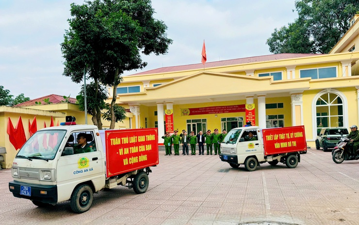 Xã Nam Phù góp sức xây dựng Thủ đô trở thành “Thành phố an toàn giao thông” theo hướng hiện đại, bền vững- Ảnh 1.