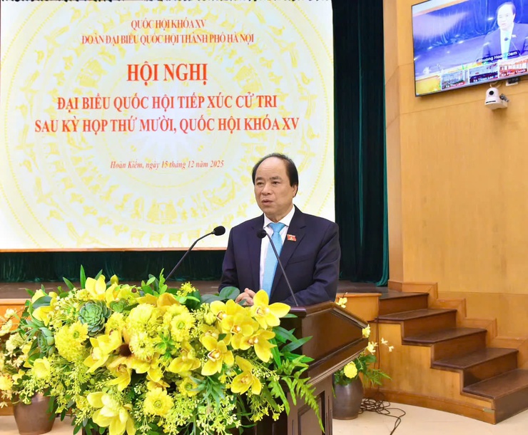 ĐOÀN ĐẠI BIỂU QUỐC HỘI THÀNH PHỐ HÀ NỘI TỔ CHỨC HỘI NGHỊ ĐẠI BIỂU QUỐC HỘI TIẾP XÚC CỬ TRI SAU KỲ HỌP THỨ MƯỜI, QUỐC HỘI KHÓA XV TẠI ĐƠN VỊ BẦU CỬ SỐ 2

- Ảnh 8.