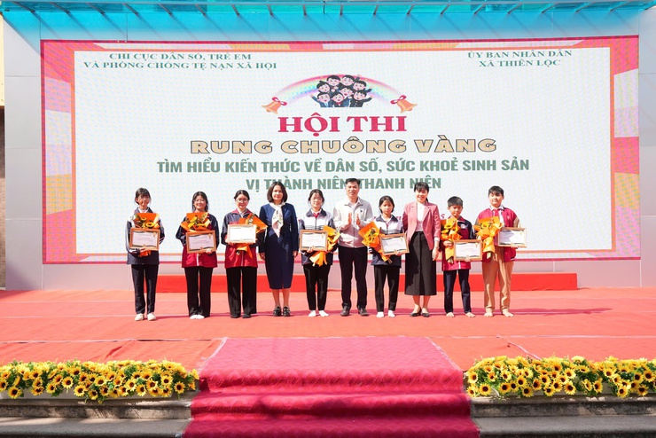 Hội thi Rung chuông vàng "Tìm hiểu kiến thức về Dân số, sức khỏe sinh sản vị thành viên/thanh niên" tại các trường THCS trên địa bàn xã Thiên Lộc năm 2025.

- Ảnh 10.