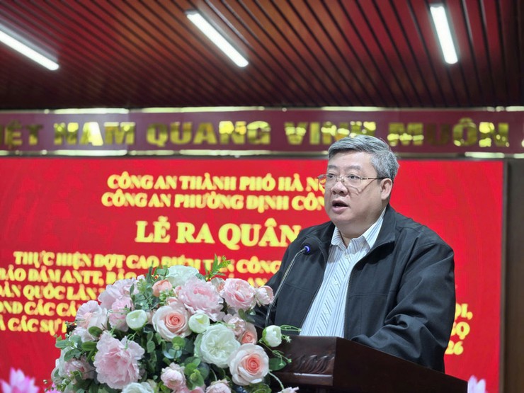 CÔNG AN PHƯỜNG ĐỊNH CÔNG RA QUÂN CAO ĐIỂM TẤN CÔNG, TRẤN ÁP TỘI PHẠM- Ảnh 2.