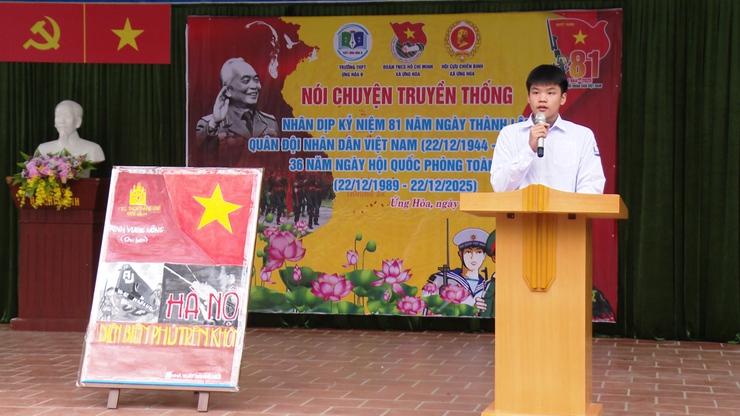 GIÁO DỤC TRUYỀN THỐNG LỊCH SỬ KỶ NIỆM 81 NĂM NGÀY THÀNH LẬP QUÂN ĐỘI NHÂN DÂN VIỆT NAM (22/12/1944 - 22/12/2025) VÀ 36 NĂM NGÀY HỘI QUỐC PHÒNG TOÀN DÂN (22/12/1989 - 22/12/2025)- Ảnh 5.