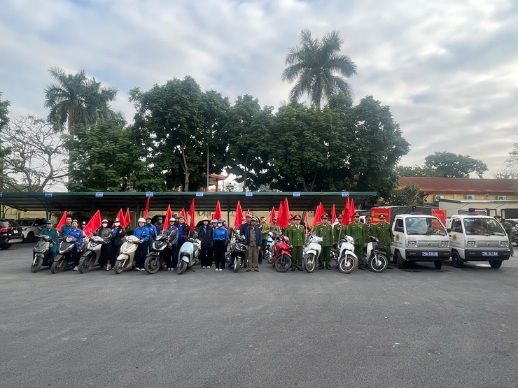 CÔNG AN PHƯỜNG ĐỊNH CÔNG RA QUÂN CAO ĐIỂM TẤN CÔNG, TRẤN ÁP TỘI PHẠM- Ảnh 5.