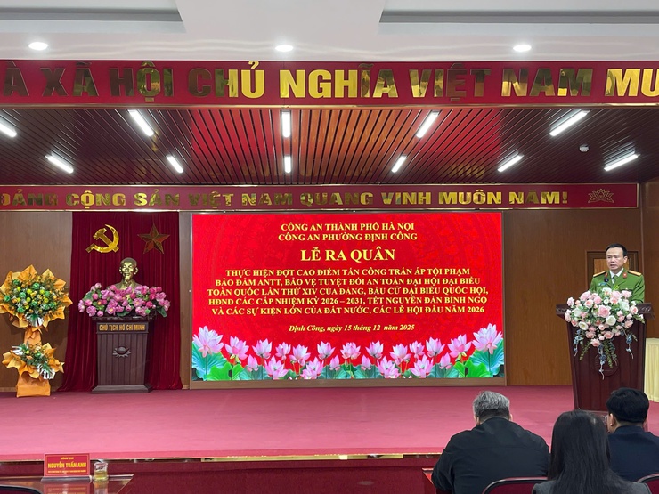 CÔNG AN PHƯỜNG ĐỊNH CÔNG RA QUÂN CAO ĐIỂM TẤN CÔNG, TRẤN ÁP TỘI PHẠM- Ảnh 3.