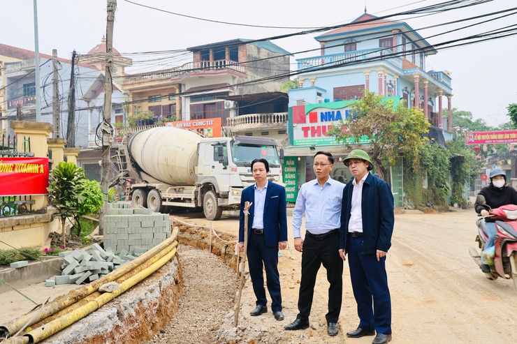 Xã Phú Nghĩa tập trung đẩy nhanh dự án Cải tạo, nâng cấp đường Trường Yên - Trung Hòa - Tốt Động- Ảnh 1. Xã Phú Nghĩa tập trung đẩy nhanh dự án Cải tạo, nâng cấp đường Trường Yên - Trung Hòa - Tốt Động- Ảnh 1.