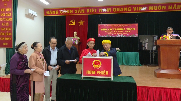 Xã Thường Tín tổ chức thành công cuộc bầu cử Trưởng thôn, cụm dân cư- Ảnh 2.