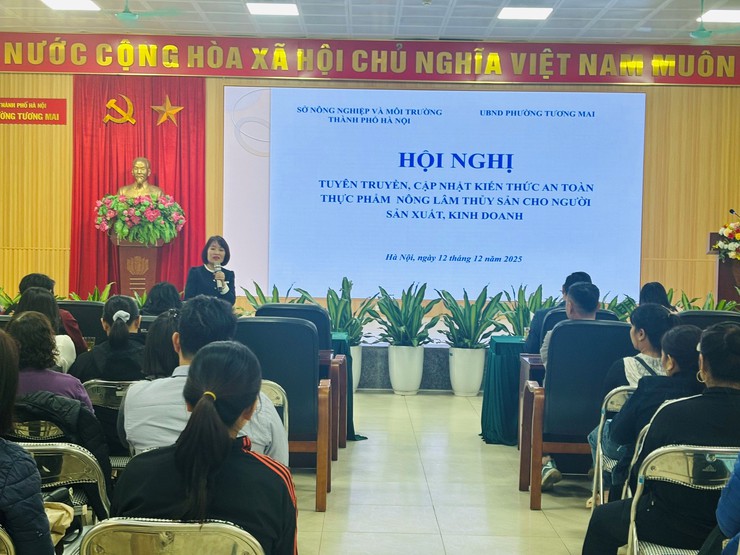 UBND phường Tương Mai tổ chức tập huấn, cập nhật kiến thức về An toàn thực phẩm nông, lâm, thuỷ sản cho người cán bộ quản lý; các hộ sản xuất kinh doanh; các hộ dân trên địa bàn Phường- Ảnh 1.
