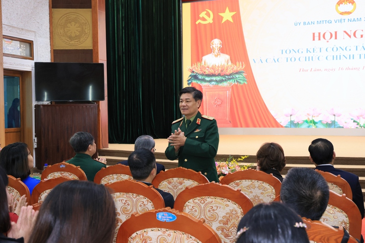 UBMTTQ Việt Nam xã Thư Lâm Tổng kết công tác Mặt trận và các tổ chức chính trị xã hội, công tác vận động ủng hộ đồng bào bị bão lũ; quỹ vì người nghèo và Mô hình dân vận khéo năm 2025.- Ảnh 2.